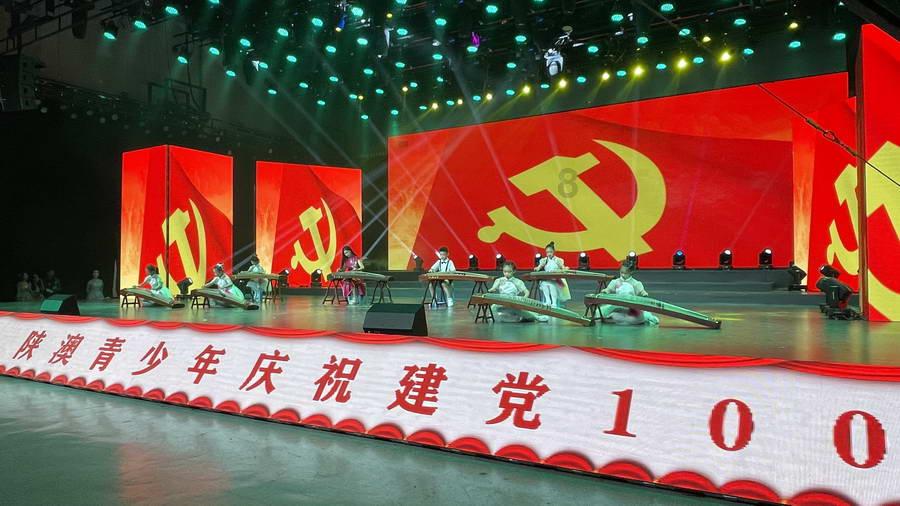 历史上使用过方天画戟的2人，一个青史留名，另一个却遗臭万年